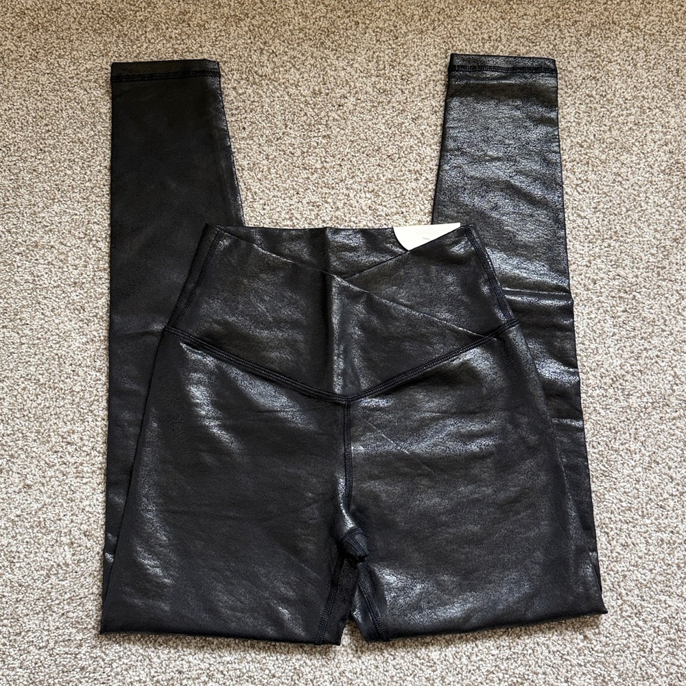 NEW women’s aerie leggings - Picture 2 of 4